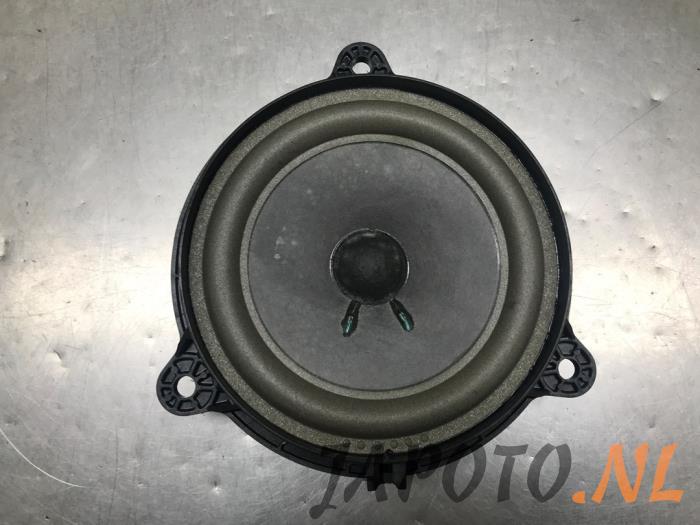 Używane Glosnik Nissan Murano (Z51) 2.5 dCi 16V 4x4 Cena € 15,70 Procedura marży oferowane przez Japoto Parts B.V.