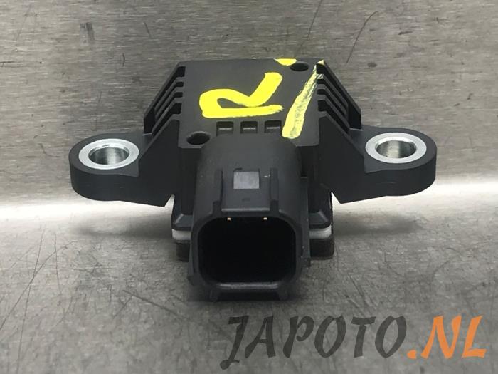 Begagnade Airbagsensor Kia Sportage (QL) 1.6 GDI 16V 4x2 Pris € 20,95 Marginaltabell erbjuds av Japoto Parts B.V.
