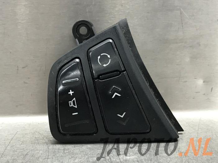 Begagnade Rattspak Hyundai i30 Crosswagon (WWH) 1.6 CVVT 16V Pris € 26,20 Marginaltabell erbjuds av Japoto Parts B.V.
