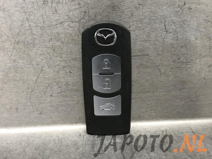 Używane Klucz Mazda MX-5 (ND) 2.0 SkyActiv G-160 16V Cena € 26,20 Procedura marży oferowane przez Japoto Parts B.V.