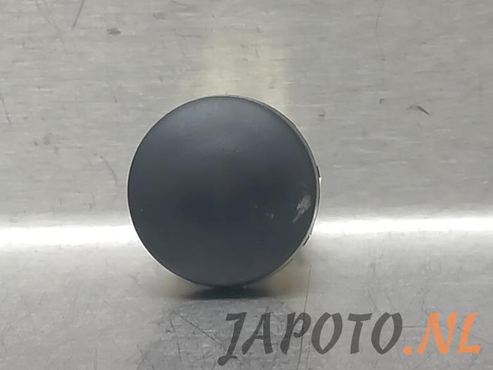Gebrauchte Lichtsensor Toyota Yaris Cross (PB1/PJ1) 1.5 12V Hybrid 115 Preis € 26,20 Margenregelung angeboten von Japoto Parts B.V.