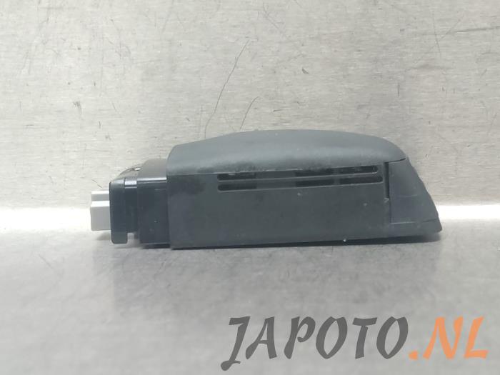 Begagnade Regnsensor Toyota Yaris Cross (PB1/PJ1) 1.5 12V Hybrid 115 Pris € 26,20 Marginaltabell erbjuds av Japoto Parts B.V.