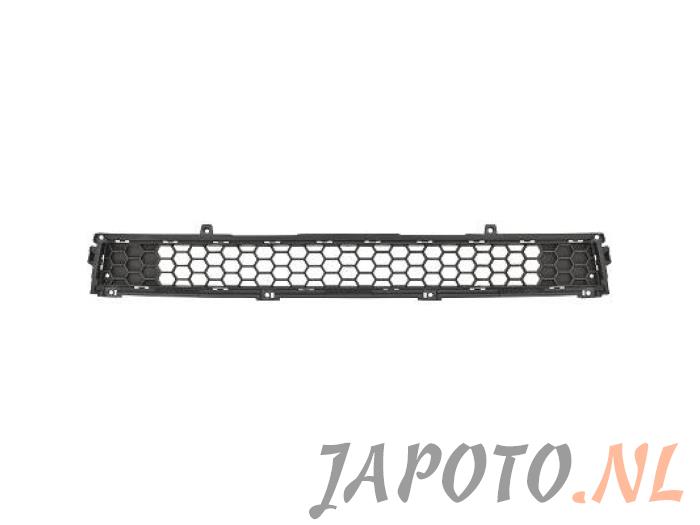 Nya Grill Kia Soul II (PS) Pris € 89,25 Inklusive moms erbjuds av Japoto Parts B.V.