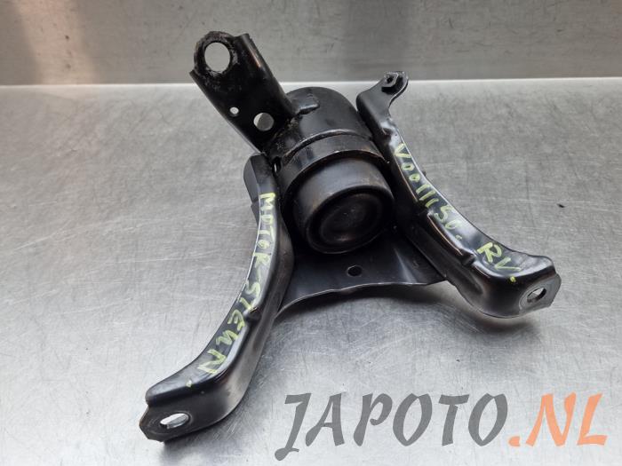 Used Engine mount Toyota Corolla Touring Sport (E21/EH1) 1.8 16V Hybrid Price € 20,99 Margin scheme offered by Japoto Parts B.V.