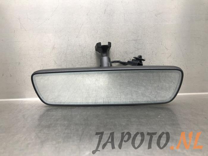 Używane Lusterko wewnetrzne Toyota Corolla Touring Sport (E21/EH1) 1.8 16V Hybrid Cena € 52,45 Procedura marży oferowane przez Japoto Parts B.V.