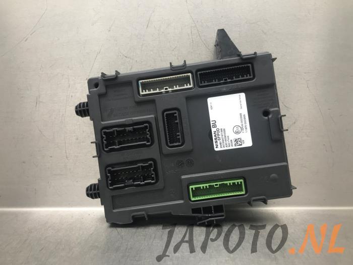 Używane Modul Comfort Nissan Qashqai (J11) 1.3 DIG-T 140 16V Cena € 104,95 Procedura marży oferowane przez Japoto Parts B.V.