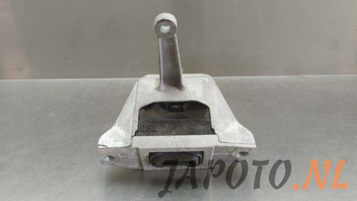 Used Engine mount Hyundai Kona (OS) 1.6 GDi HEV 16V Price € 26,20 Margin scheme offered by Japoto Parts B.V.