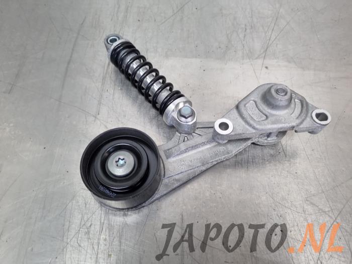 Usados Rodillo tensor correa múltiple Hyundai Kona (OS) 1.6 GDi HEV 16V Precio € 36,70 Norma de margen ofrecido por Japoto Parts B.V.