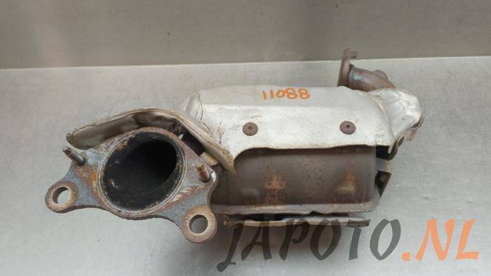 Usagé Catalyseur Nissan Micra (K14) 0.9 IG-T 12V Prix € 262,45 Règlement à la marge proposé par Japoto Parts B.V.