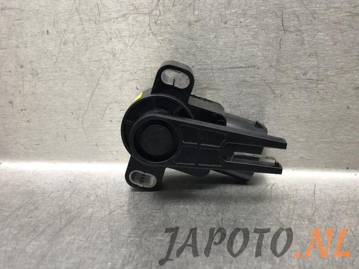 Begagnade Gaspedalsensor Hyundai Kona (OS) 1.6 GDi HEV 16V Pris € 26,20 Marginaltabell erbjuds av Japoto Parts B.V.