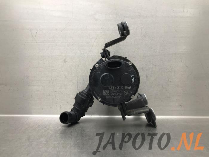 Begagnade Extra vattenpump Hyundai Kona (OS) 1.6 GDi HEV 16V Pris € 104,95 Marginaltabell erbjuds av Japoto Parts B.V.