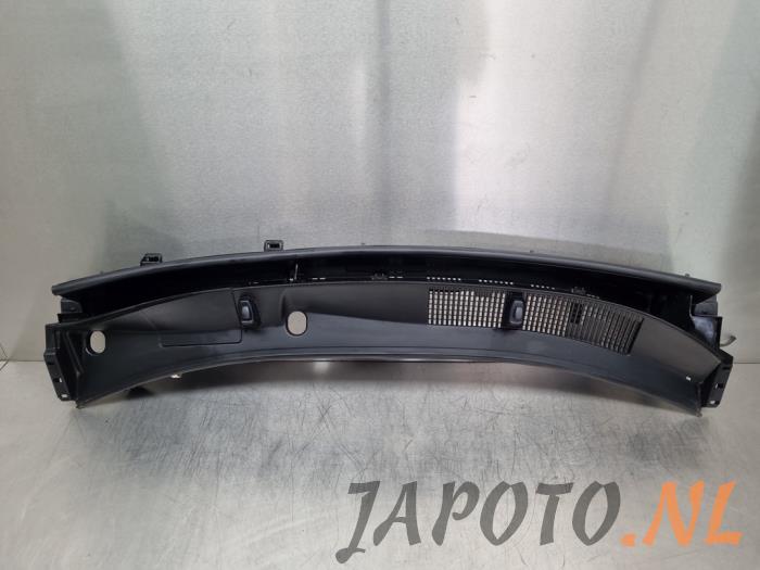 Używane Parawan Toyota Yaris Cross (PB1/PJ1) 1.5 12V Hybrid 115 Cena € 131,20 Procedura marży oferowane przez Japoto Parts B.V.