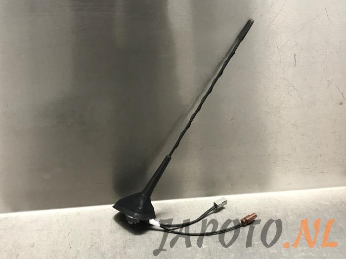 Używane Antena Nissan Note (E12) 1.2 68 Cena € 52,45 Procedura marży oferowane przez Japoto Parts B.V.