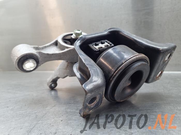 Used Engine mount Nissan Pulsar (C13) 1.6 GT DiG-T 16V Price € 26,20 Margin scheme offered by Japoto Parts B.V.
