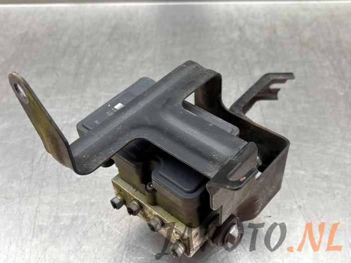 Used ABS pump Suzuki Alto 1.0 12V Price € 52,45 Margin scheme offered by Japoto Parts B.V.