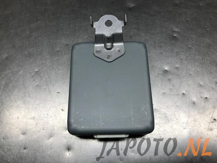 Begagnade Larmmodul Toyota Yaris IV (P21/PA1/PH1) 1.5 12V Hybrid 115 Pris € 52,45 Marginaltabell erbjuds av Japoto Parts B.V.
