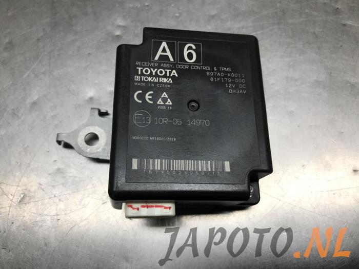 Begagnade Däcktrycksmodul Toyota Yaris IV (P21/PA1/PH1) 1.5 12V Hybrid 115 Pris € 52,45 Marginaltabell erbjuds av Japoto Parts B.V.
