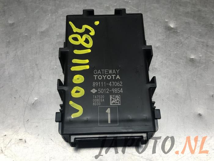 Używane Modul gateway Toyota Prius (ZVW5) 1.8 16V Hybrid Cena € 104,95 Procedura marży oferowane przez Japoto Parts B.V.