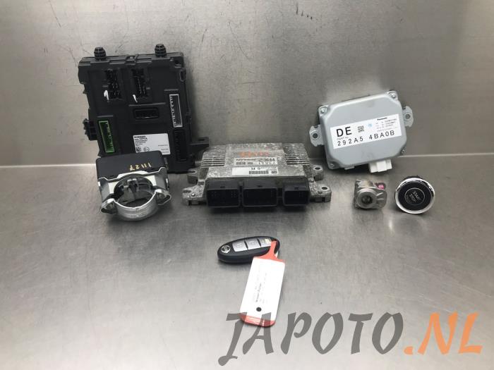 Used Ignition lock + computer Nissan Pulsar (C13) 1.6 GT DiG-T 16V Price € 209,95 Margin scheme offered by Japoto Parts B.V.
