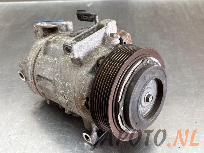 Usagé Compresseur de clim Nissan Qashqai (J11) 1.2 DIG-T 16V Prix € 131,20 Règlement à la marge proposé par Japoto Parts B.V.