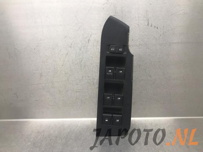 Używane Przelacznik combi okienny Chevrolet Captiva (C140) 2.2 D 16V 4x2 Cena € 36,70 Procedura marży oferowane przez Japoto Parts B.V.