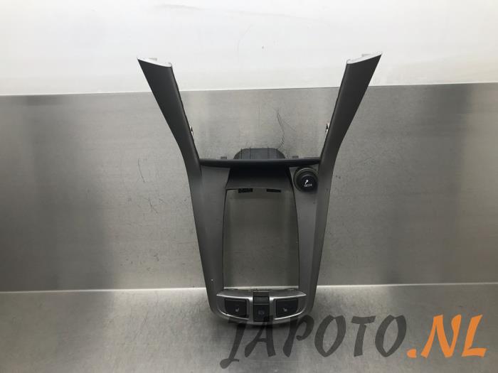 Begagnade Skydd, diverse Chevrolet Captiva (C140) 2.2 D 16V 4x2 Pris på förfrågan erbjuds av Japoto Parts B.V.