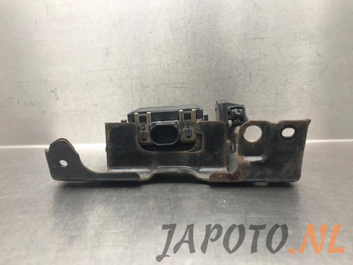 Begagnade Radarsensor Nissan Qashqai (J11) 1.2 DIG-T 16V Pris € 157,45 Marginaltabell erbjuds av Japoto Parts B.V.