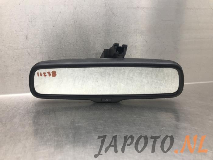 Używane Lusterko wewnetrzne Hyundai i40 CW (VFC) 1.6 GDI 16V Cena € 26,20 Procedura marży oferowane przez Japoto Parts B.V.