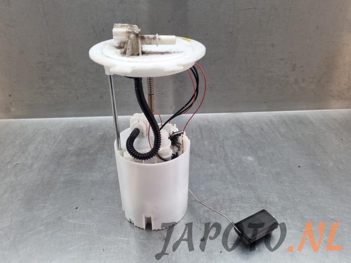 Usagé Pompe essence Nissan Qashqai (J11) 1.2 DIG-T 16V Prix € 78,70 Règlement à la marge proposé par Japoto Parts B.V.