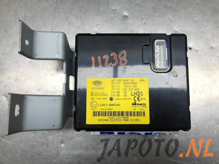 Używane Modul keyless vehicle Hyundai i40 CW (VFC) 1.6 GDI 16V Cena € 52,45 Procedura marży oferowane przez Japoto Parts B.V.