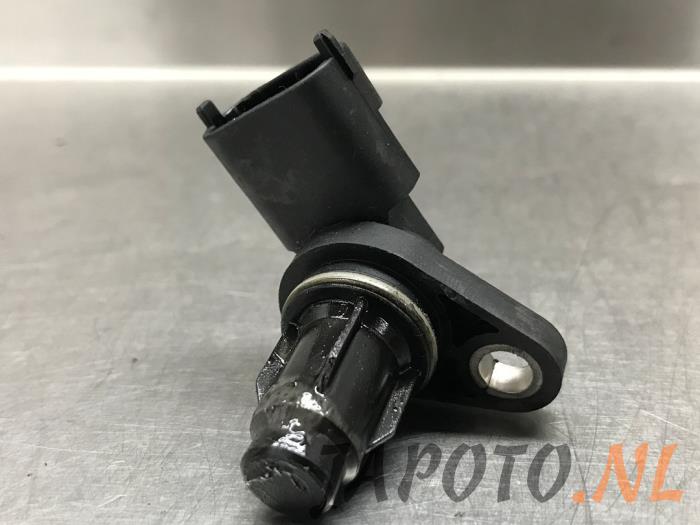 Begagnade Vevaxelsensor Hyundai i40 CW (VFC) 1.6 GDI 16V Pris € 26,20 Marginaltabell erbjuds av Japoto Parts B.V.