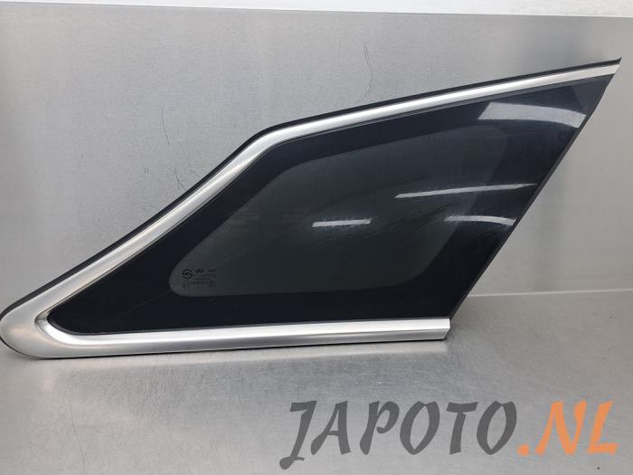 Usados Ventanilla triangular derecha detrás Hyundai i40 CW (VFC) 1.6 GDI 16V Precio € 52,45 Norma de margen ofrecido por Japoto Parts B.V.
