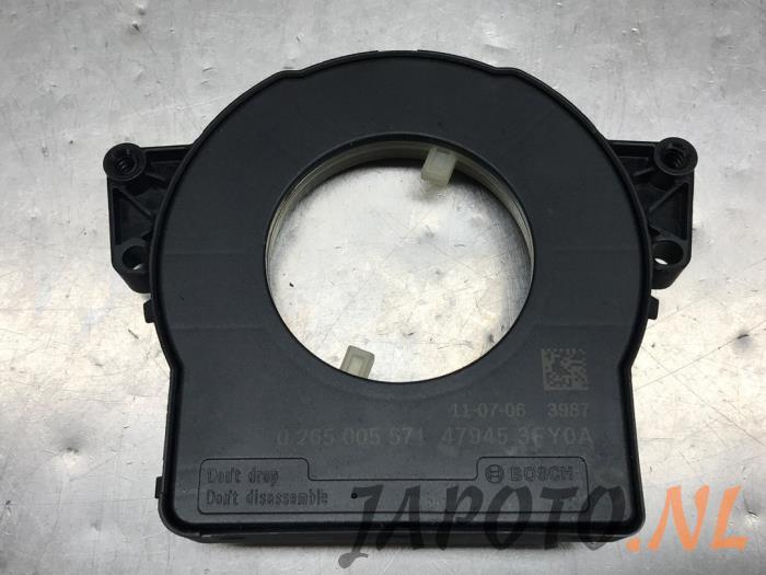 Gebrauchte Lenkwinkelsensor Nissan Juke (F15) 1.6 DIG-T 16V Preis € 78,74 Margenregelung angeboten von Japoto Parts B.V.