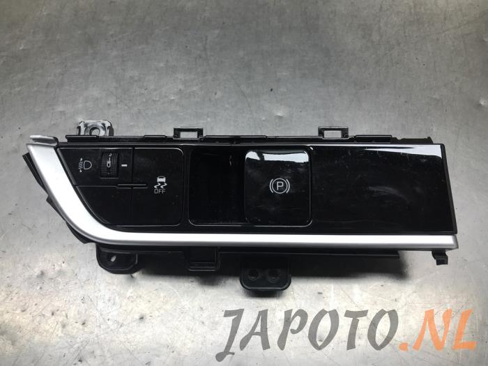 Gebrauchte Handbremse Schalter Kia Sportage (NQ5E) 1.6 T-GDI MEHV 48V Preis € 131,20 Margenregelung angeboten von Japoto Parts B.V.