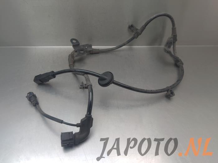 Begagnade ABS-sensor Kia Sportage (NQ5E) 1.6 T-GDI MEHV 48V Pris € 26,20 Marginaltabell erbjuds av Japoto Parts B.V.
