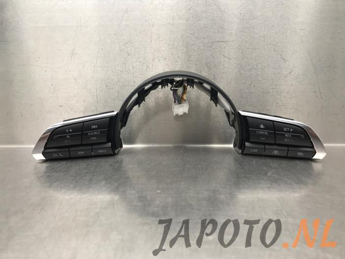 Begagnade Rattspak Mazda CX-30 (DM) 2.0 e-SkyActiv-G 150 16V Pris € 104,95 Marginaltabell erbjuds av Japoto Parts B.V.