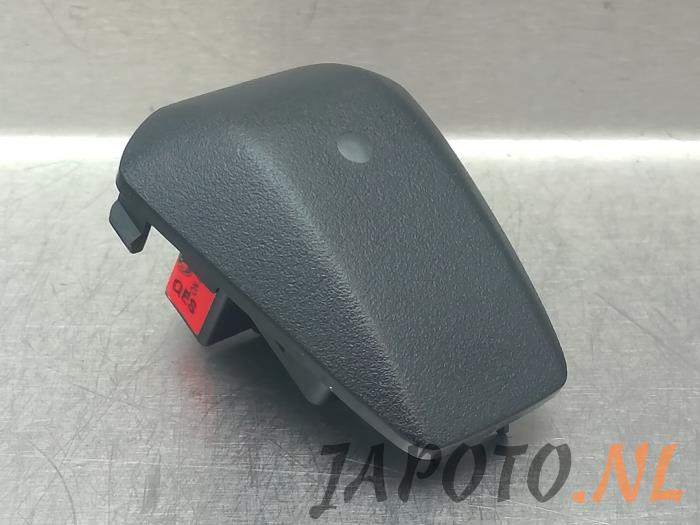 Begagnade Regnsensor Kia Niro I (DE) E-Niro 64 kWh Pris € 26,20 Marginaltabell erbjuds av Japoto Parts B.V.