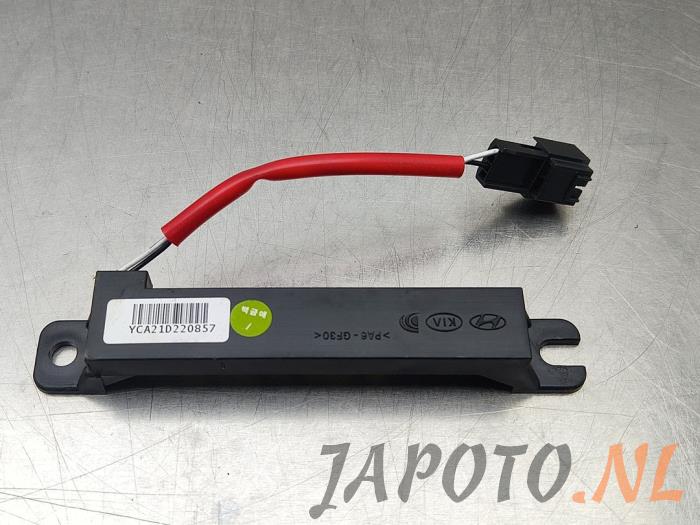 Używane Keyless Entry-Antena Hyundai I30 Fastback Cena € 26,20 Procedura marży oferowane przez Japoto Parts B.V.