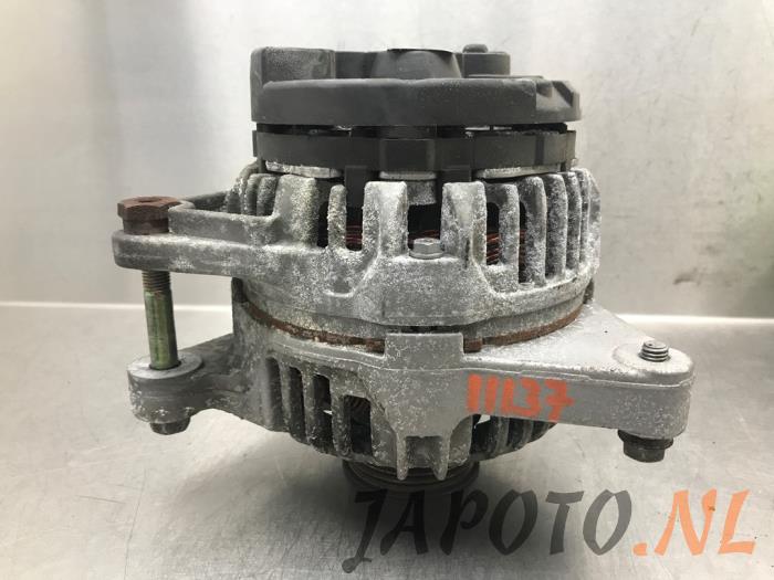 Usagé Dynamo Toyota Corolla (E12) 1.4 16V VVT-i Prix € 36,70 Règlement à la marge proposé par Japoto Parts B.V.