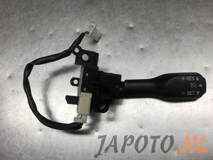 Używane Obsluga tempomatu Lexus GS (..S19) 300 3.0 24V VVT-i Cena € 36,70 Procedura marży oferowane przez Japoto Parts B.V.