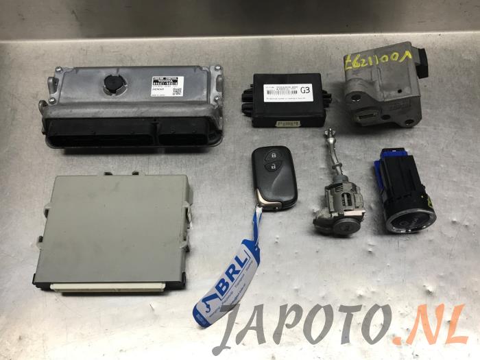Used Ignition lock + computer Lexus RX (L1) 450h V6 24V VVT-i 4x4 Price € 262,45 Margin scheme offered by Japoto Parts B.V.