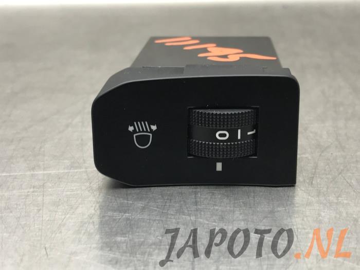 Headlight level height control switch