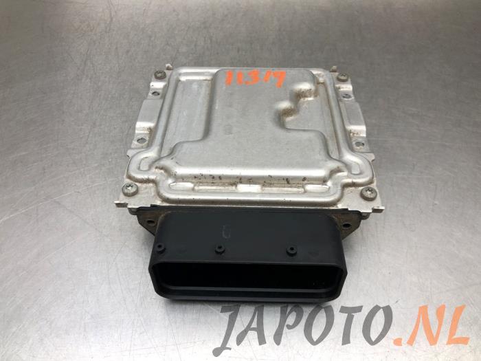 Engine management computer from a Hyundai iX20 (JC) 1.4i 16V 2011