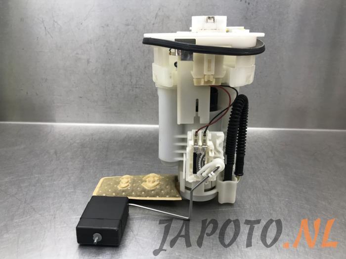Usagé Pompe à carburant Lexus RX (L1) 450h V6 24V VVT-i 4x4 Prix € 78,70 Règlement à la marge proposé par Japoto Parts B.V.