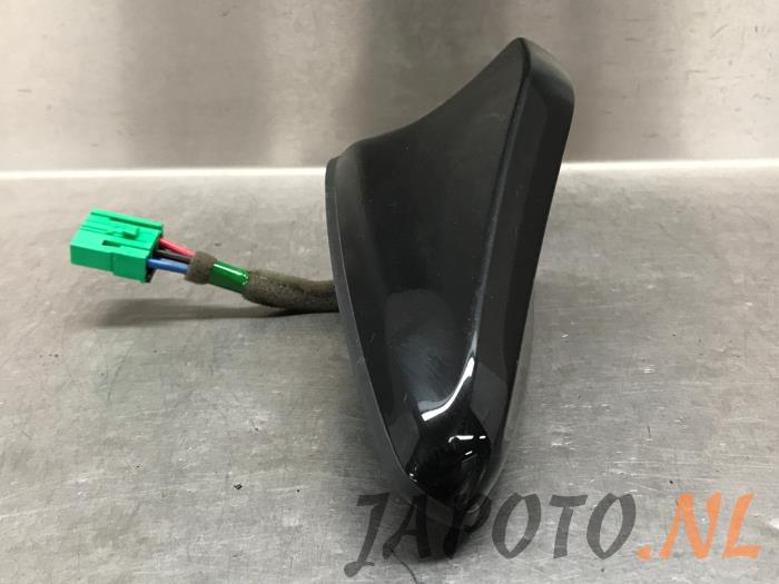 Używane Antena Kia Stonic (YB) 1.0i T-GDi 12V Cena € 78,70 Procedura marży oferowane przez Japoto Parts B.V.