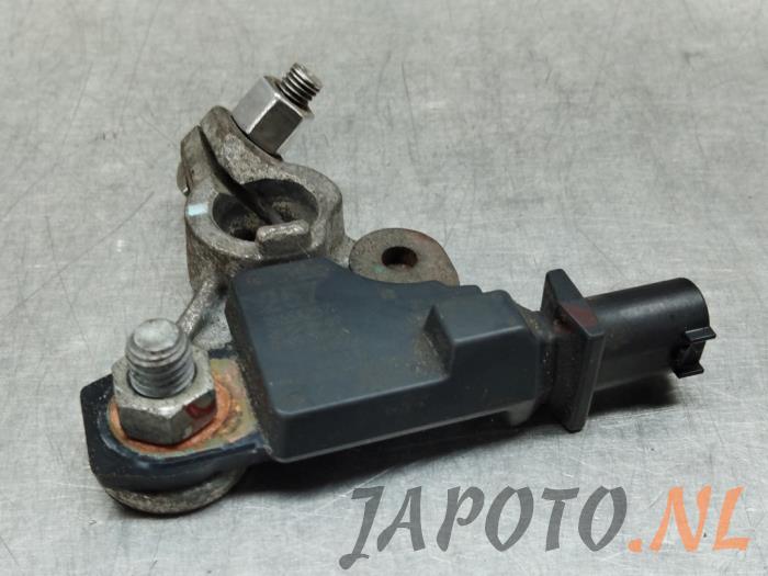 Begagnade Batterisensor Mitsubishi Space Star (A0) 1.0 12V Pris € 31,45 Marginaltabell erbjuds av Japoto Parts B.V.