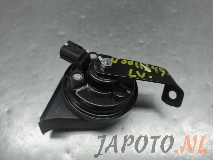 Używane Klakson MG MG5 Electric Standard Range 50 kWh Cena € 20,95 Procedura marży oferowane przez Japoto Parts B.V.