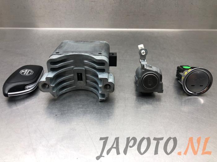 Używane Stacyjka + Kluczyk MG MG5 Electric Standard Range 50 kWh Cena na żądanie oferowane przez Japoto Parts B.V.