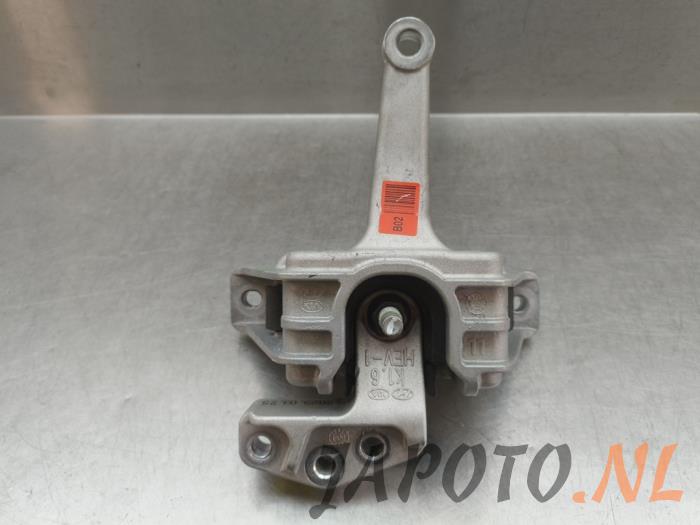 Used Engine mount Kia Niro II (SG2) 1.6 GDI Hybrid Price € 52,45 Margin scheme offered by Japoto Parts B.V.