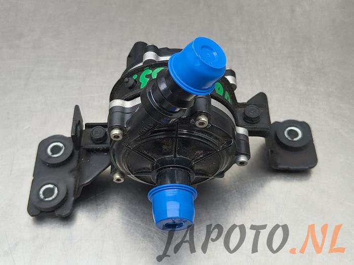 Usagé Pompe à eau Kia Niro II (SG2) 1.6 GDI Hybrid Prix € 104,95 Règlement à la marge proposé par Japoto Parts B.V.
